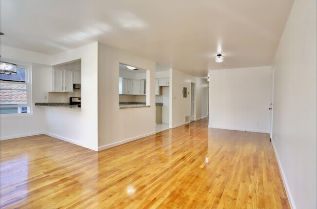 Building Photo - 6207 Newkirk Ave