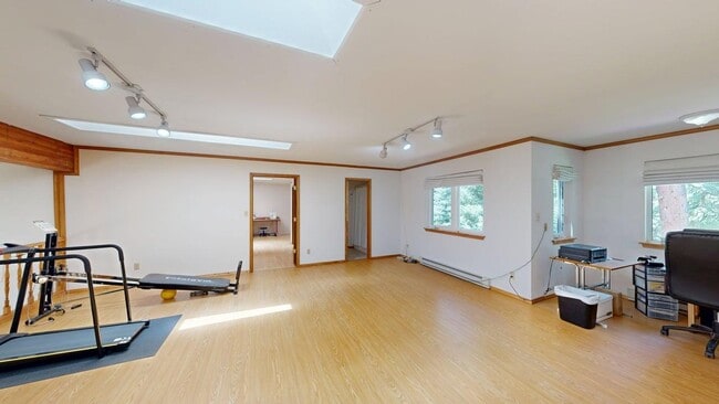 Building Photo - 005