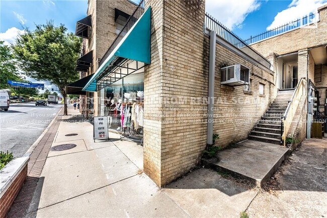 Foto del edificio - 626 W Dickson St