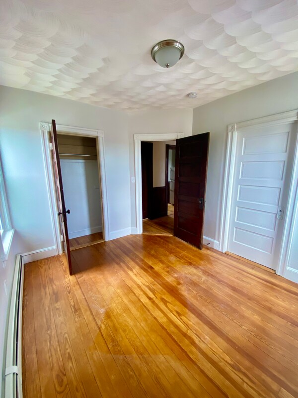 54 Clifford St Unit 3, Pawtucket, RI 02860 Condo for Rent in