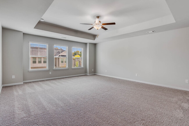 Building Photo - 490 Rockfern Ct