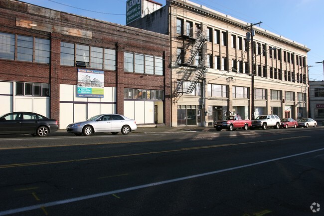 Building Photo - The Trace Lofts