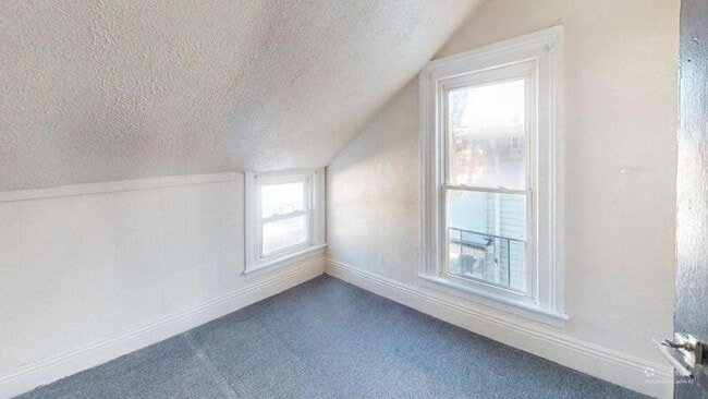 Foto del edificio - 131 Emerson St