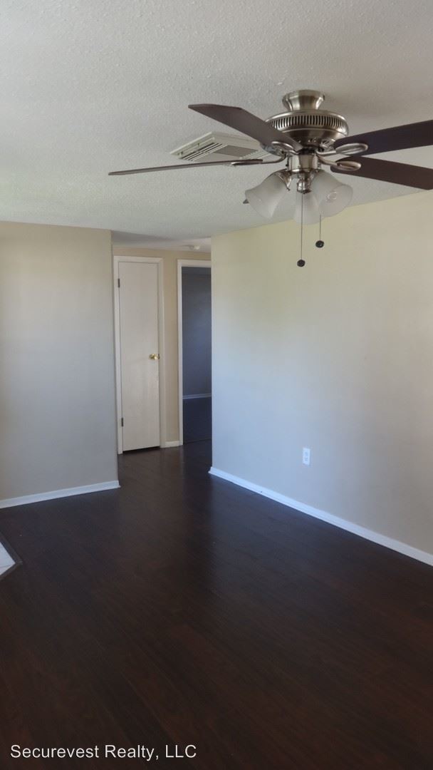 Foto del edificio - 2 br, 1 bath House - 7734 Fox Hollow Drive