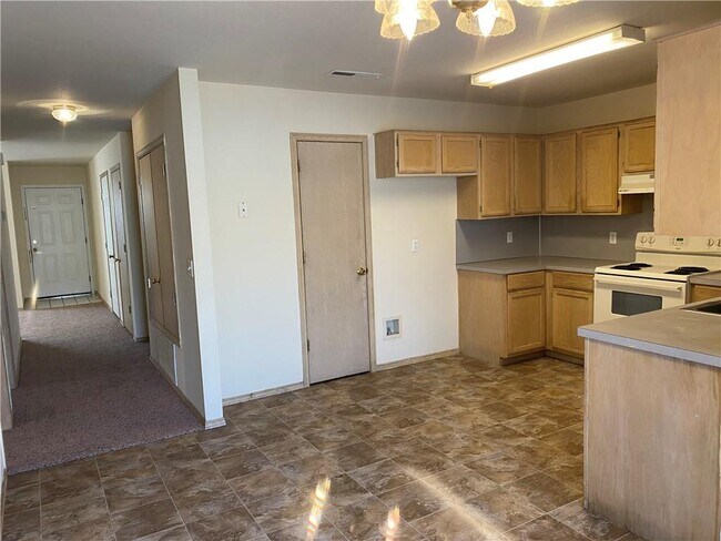 Foto del edificio - 3088 Singletree Ave