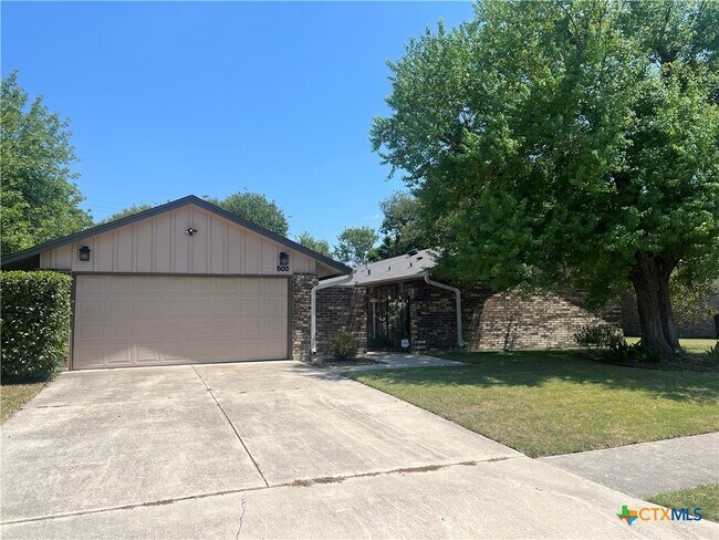 Building Photo - 503 W Vardeman Ave