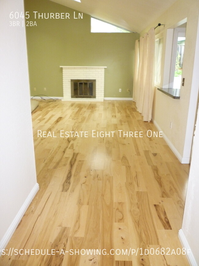 Foto del edificio - 6045 Thurber Ln