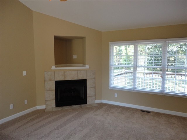Foto del edificio - 243 Rollingwood Drive