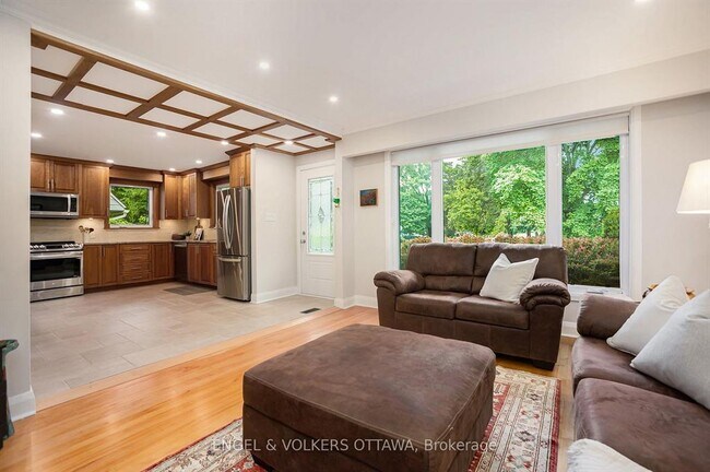 Photo du bâtiment - 607 Shelley Ave