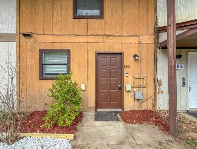 Foto del edificio - 3294 Nekoma Ln