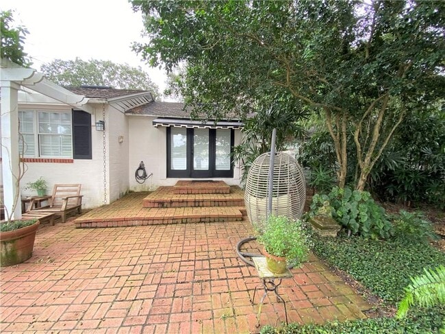 Building Photo - 1016 Lancaster Dr