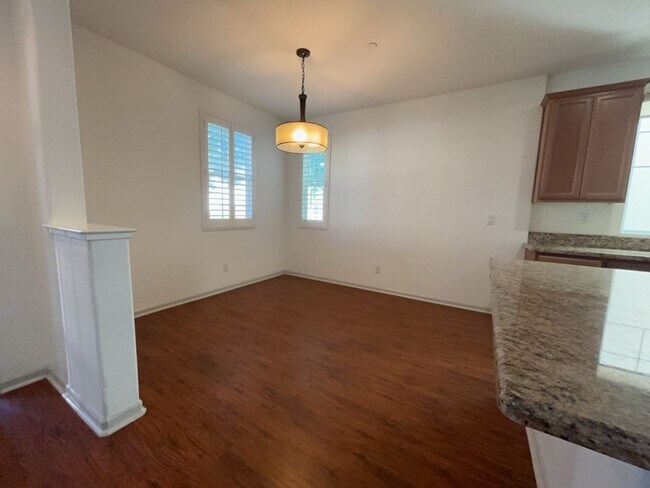 Foto del edificio - Beautiful East Davis home available September 1st!