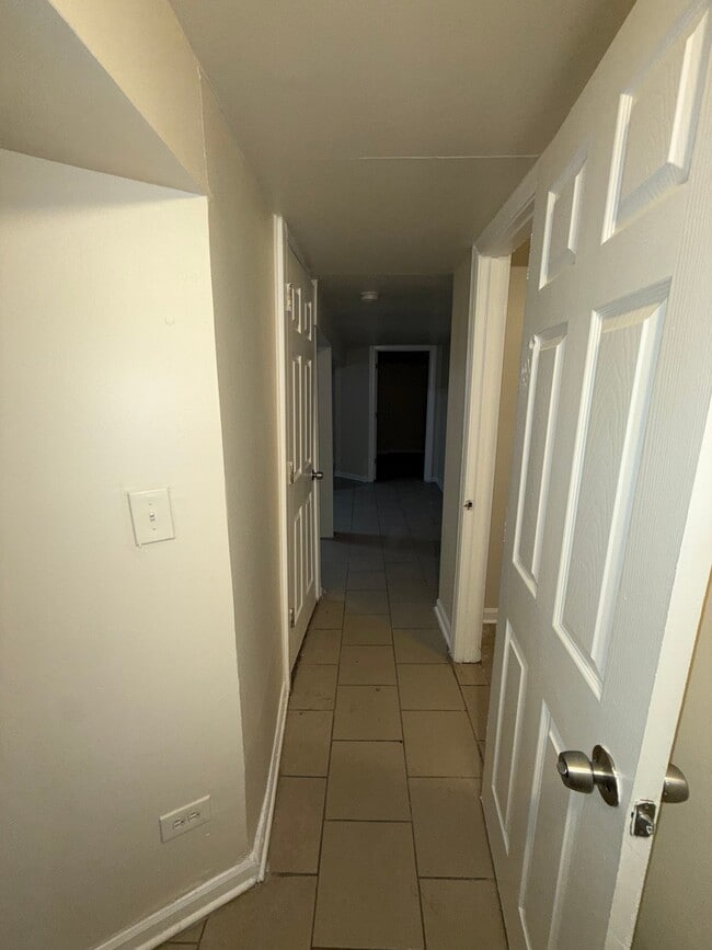 Foto del edificio - 7423 S St Lawrence Ave