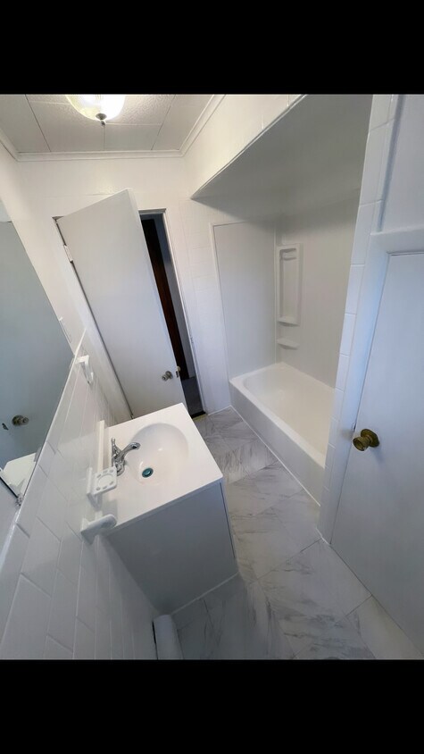 Bathroom - 512 Whittenton St