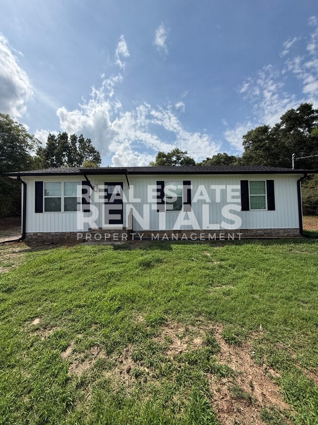 Building Photo - 5272 Slasham Rd