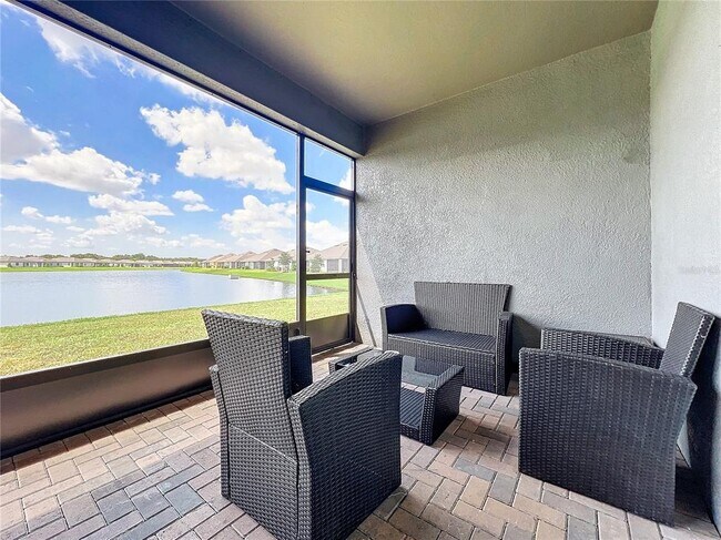 Building Photo - 5559 Trevesta Pl