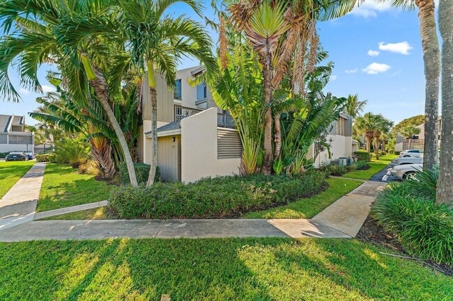 Photo - 1605 S US Hwy 1 Townhome