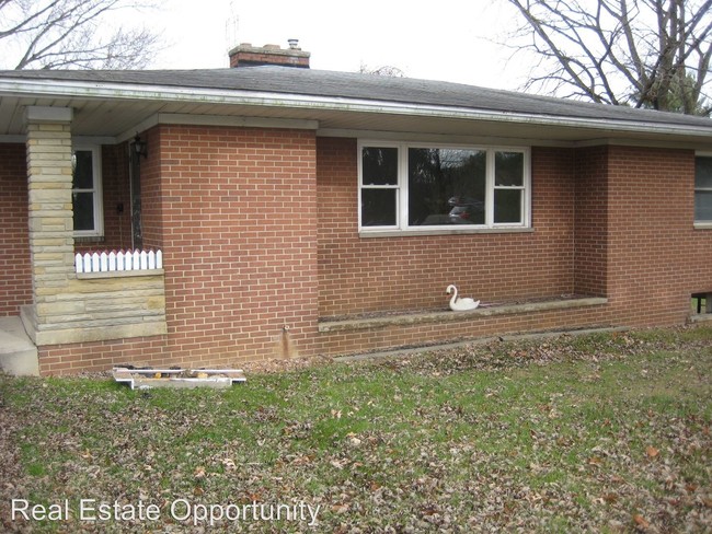 Building Photo - 3 br, 1 bath House - 7431 Africa Road