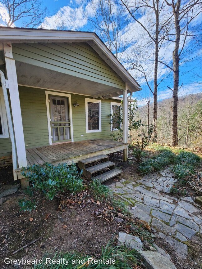 Foto del edificio - 2 br, 1 bath House - 379 Rainbow Terrace