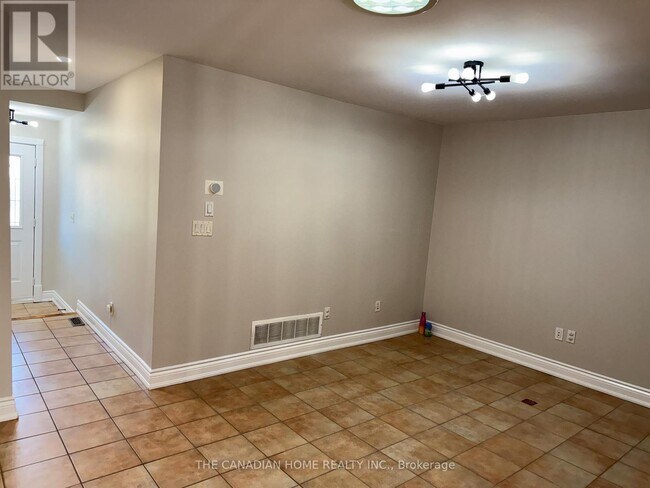 Building Photo - 1151 Hickory Hollow Glen