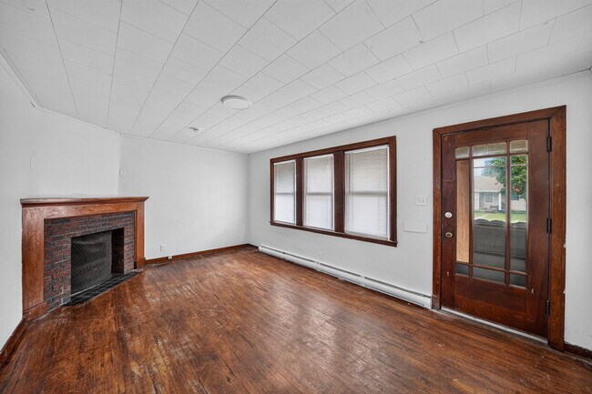 Foto del edificio - 3306 E Mishawaka Ave
