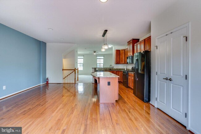 Building Photo - 110 Brenton Rd
