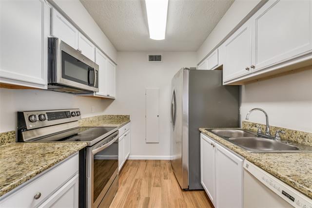 Foto del edificio - 4427 Westminster Dr