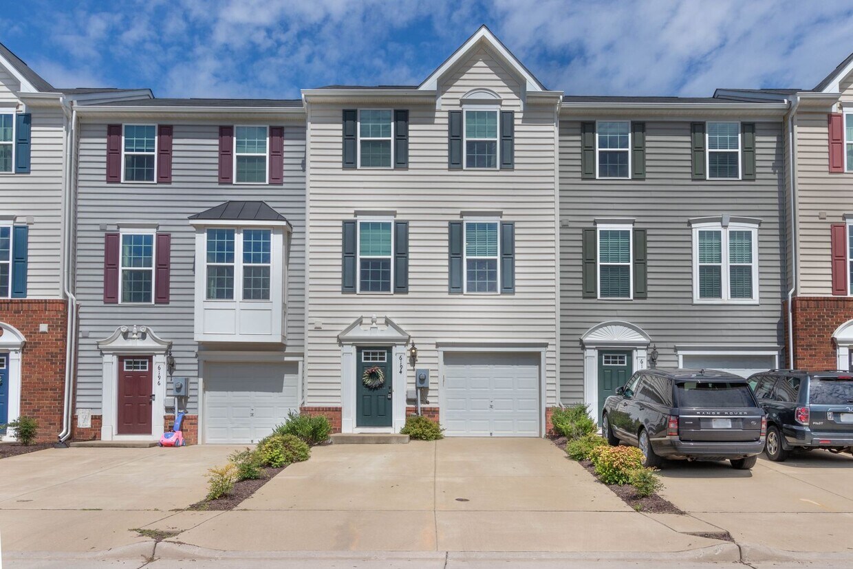 6194 Willow Pl, Bealeton, VA 22712 Townhome Rentals in Bealeton VA