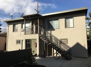 Building Photo - 2835 Huron St