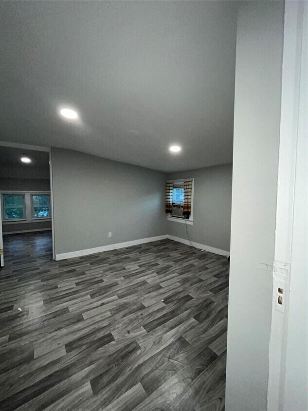 Foto principal - 121 Craig Ave