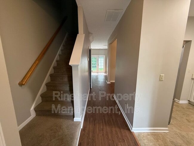 Building Photo - 760 Tavern Ct