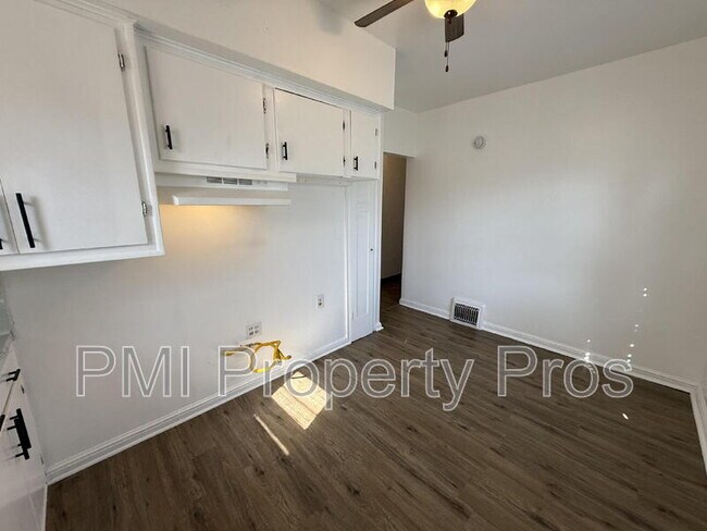 Foto del edificio - 2821 N 57th St