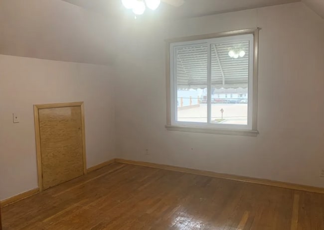 Building Photo - 6013 Lausche Ave