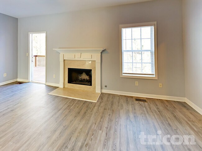 Foto del edificio - 117 Weatherford Way