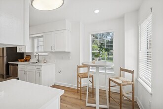 Building Photo - ReNew Little Creek