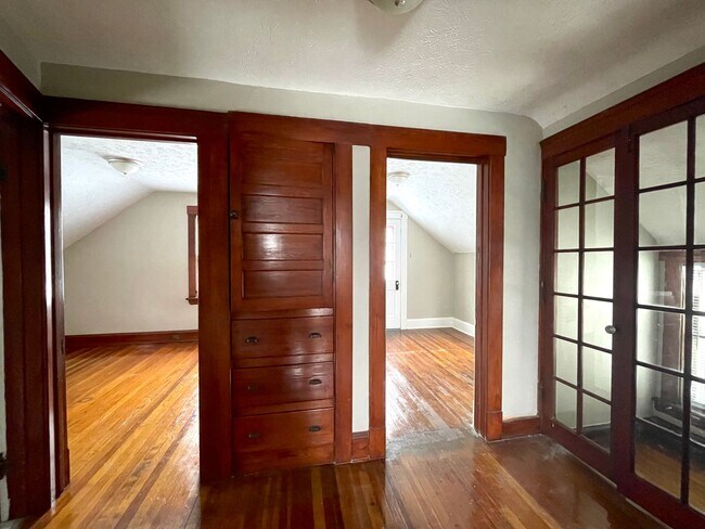 Foto del edificio - Cleveland West Side 4BR - AVAILABLE NOW!