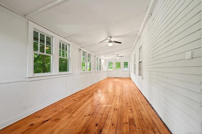 Foto del edificio - 1281 Durham Rd