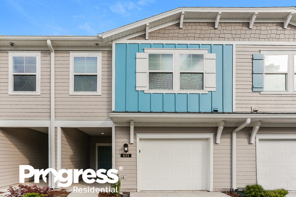 Foto principal - 431 Cherry Ridge Dr