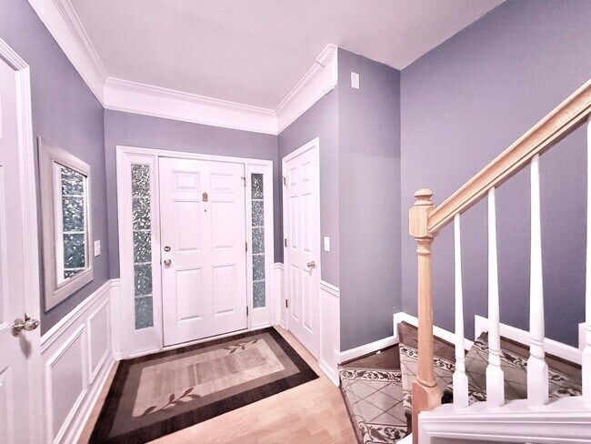 Foto del edificio - Stunning 3BD, 4BA Morrisville Townhome in an HOA Community with Premier Amenities & Near RDU Airp...