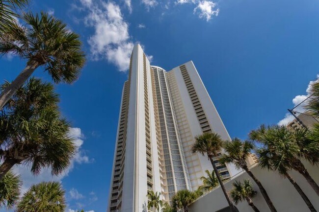 Building Photo - 3000 N Ocean Dr