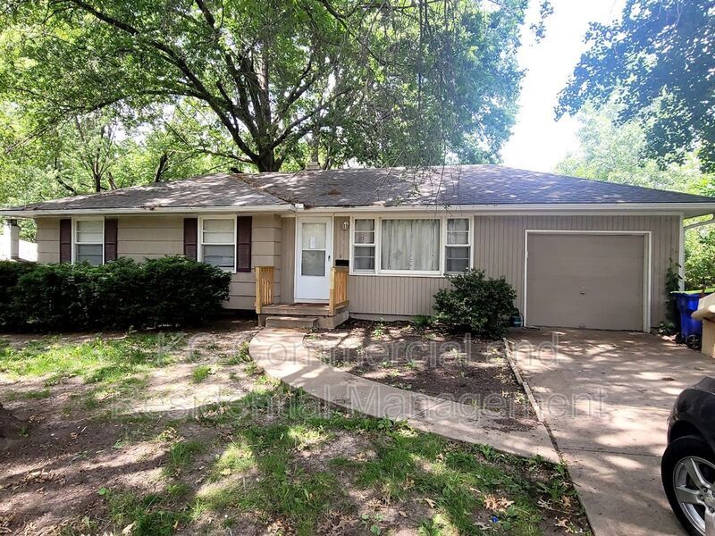 8814 E 84 Terrace, Raytown, MO 64138 House Rental in Raytown, MO