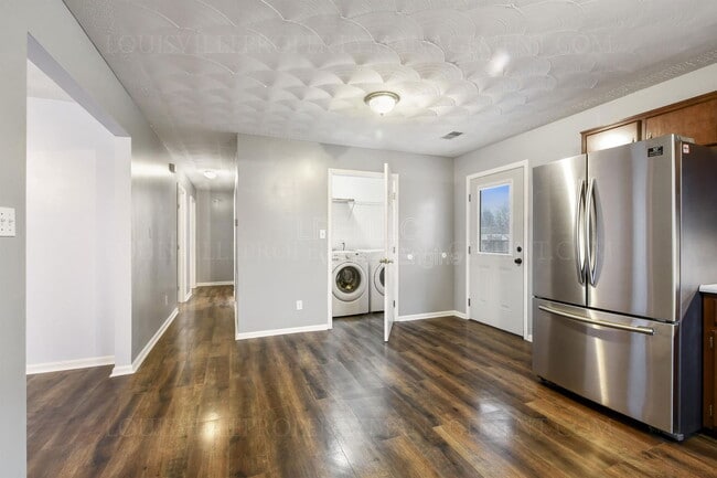 Foto del edificio - 171 Springhill Dr