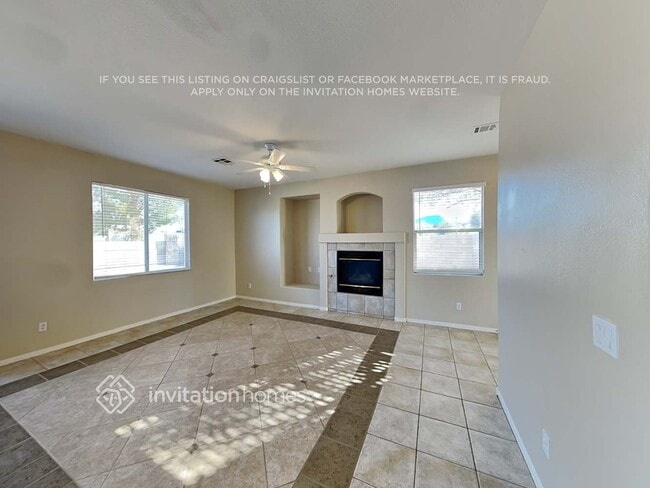 Foto del edificio - 9496 Santa Fe Rose St