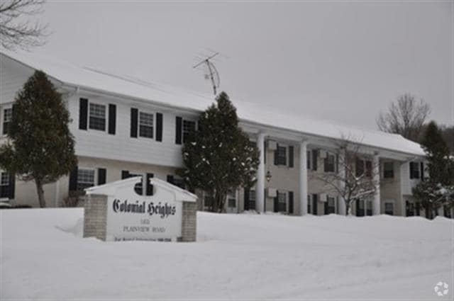 Primary Photo - Colonial Heights