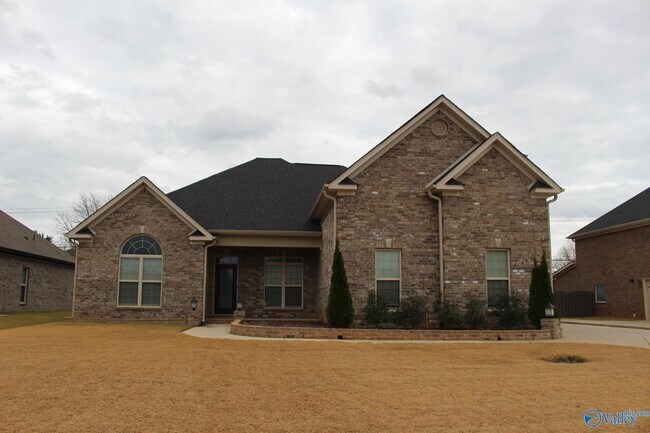 Building Photo - 104 Talia Dr