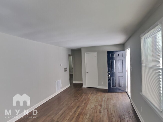 Foto del edificio - 1720 Finchley Dr