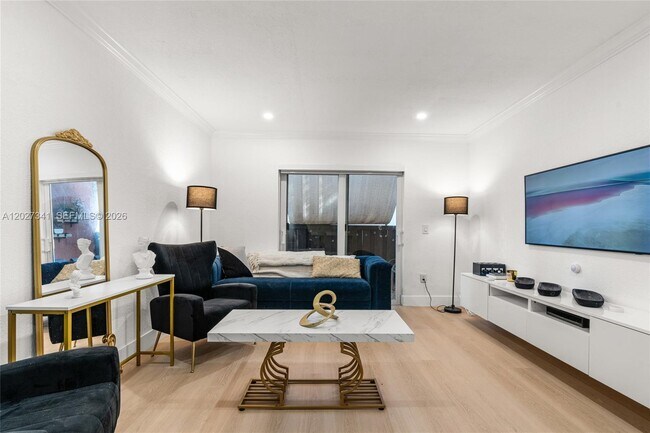 Foto del edificio - 10780 N Kendall Dr