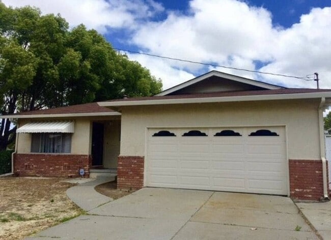 4316 Reimche Drive - Bay Area Rentals