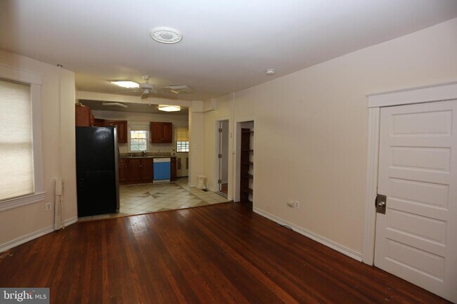 Building Photo - 6704 Beech Ave