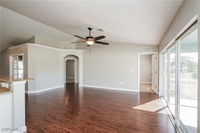 Foto del edificio - 1504 NE 36th St